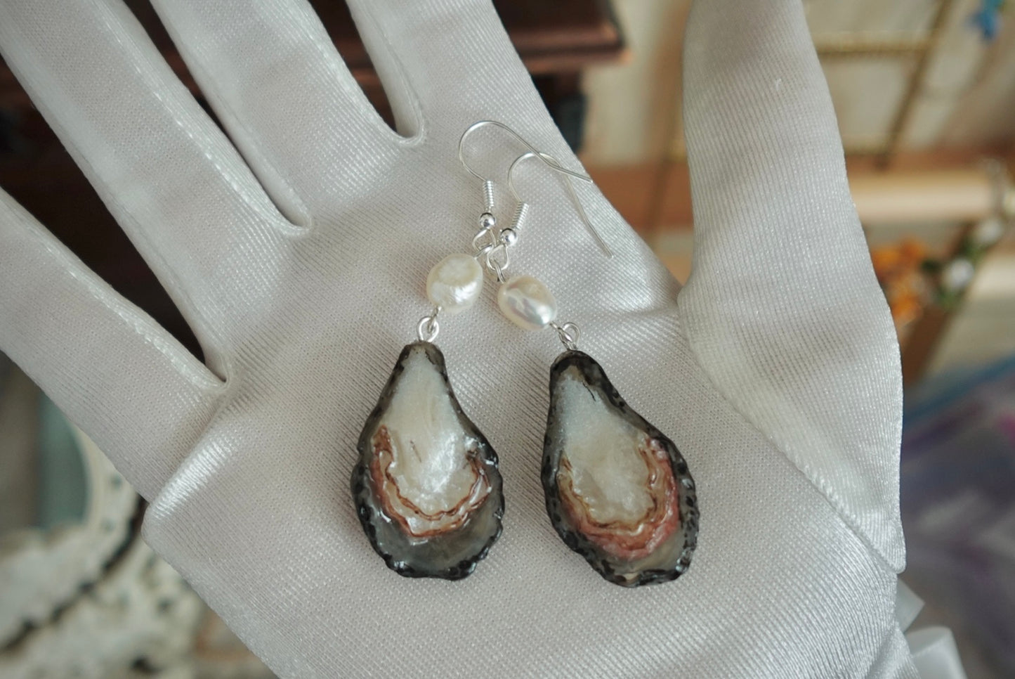 Oyster Dangle Earring