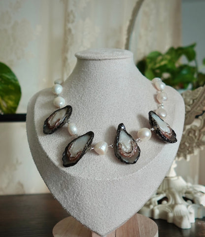 Chunky Oyster Necklace