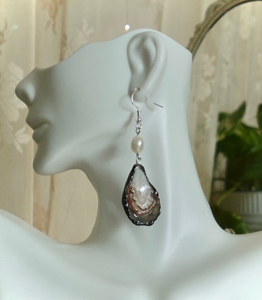 Oyster Dangle Earring